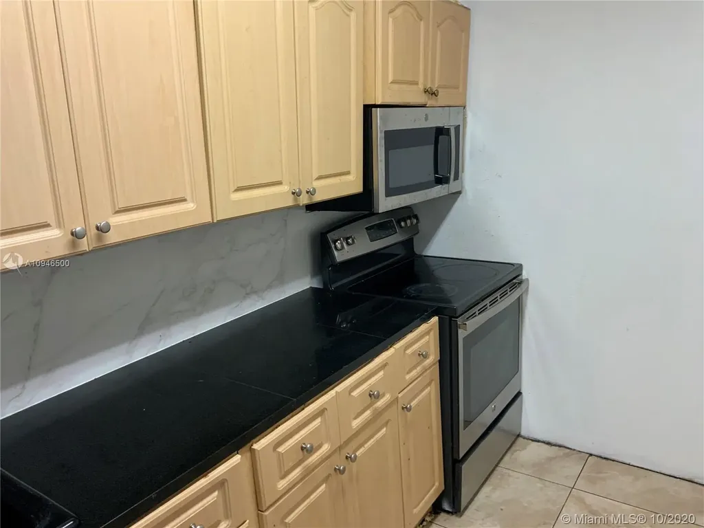 21323 NW 39th Avenue Miami Gardens FL 33055