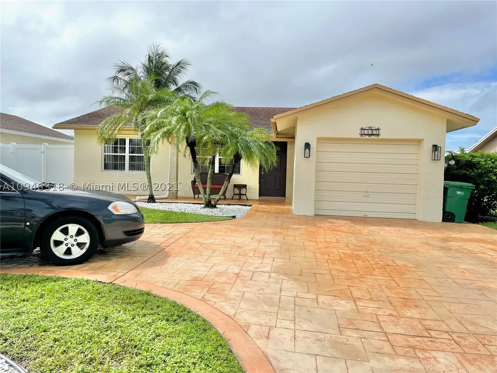 8109 NW 94th Lane Tamarac FL 33321