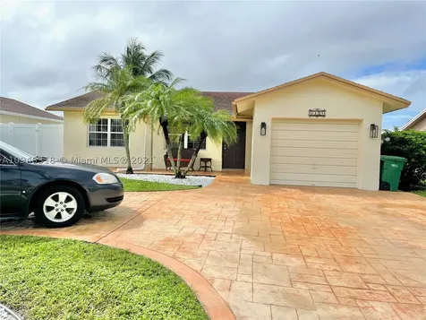 8109 NW 94th Lane Tamarac FL 33321