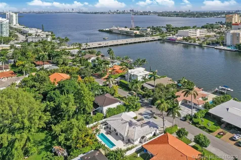7620 Beachview Drive North Bay Village FL 33141