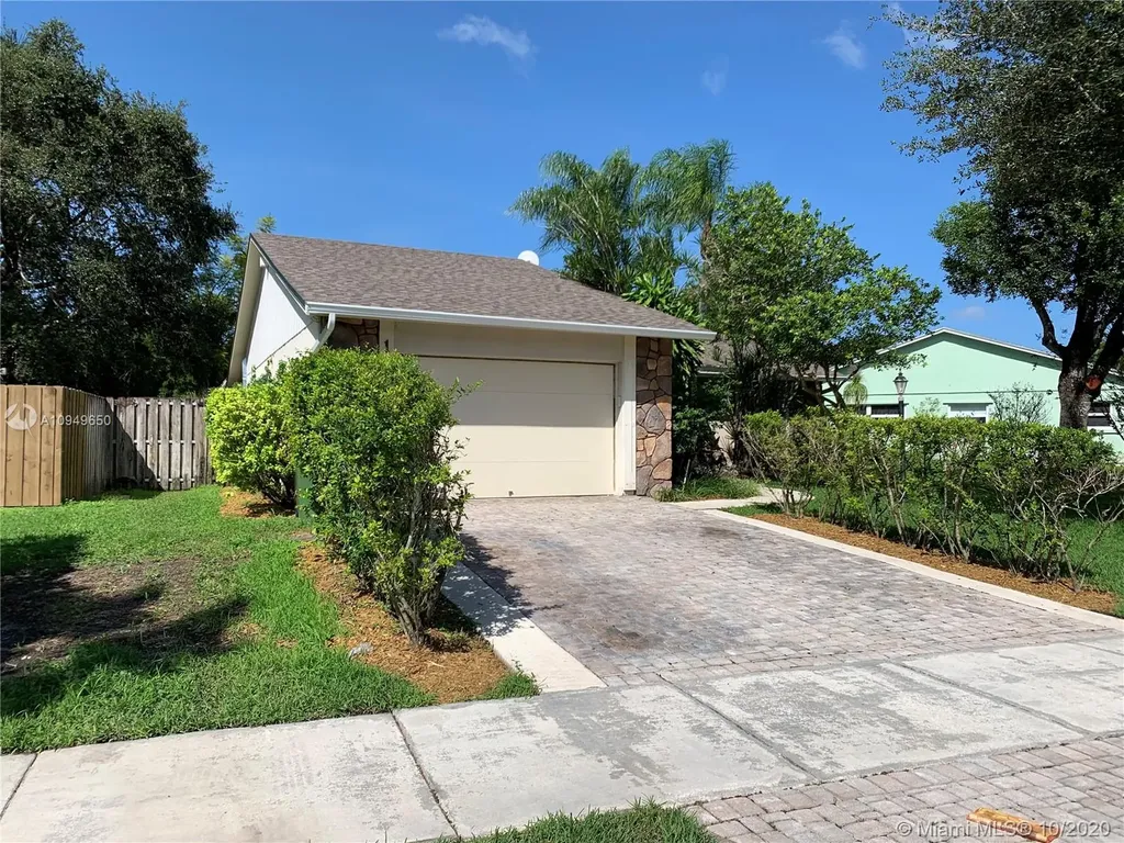 1591 N Goldeneye Lane Homestead FL 33035