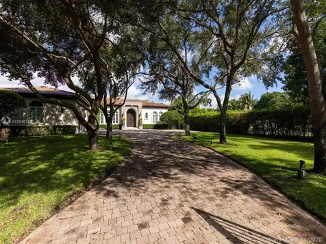8125 SW 64th Street Miami FL 33143