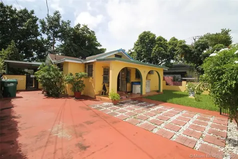 4288 SW 9th Street Miami FL 33134