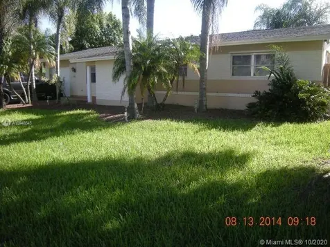 1621 NW 119th Avenue Pembroke Pines FL 33026