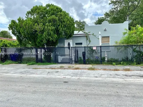 1485 NW 51st Terrace Miami FL 33142