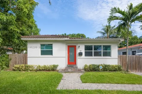 8637 NE 1st Avenue El Portal FL 33138