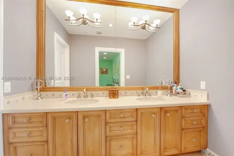 351 Los Pinos Place Coral Gables FL 33143