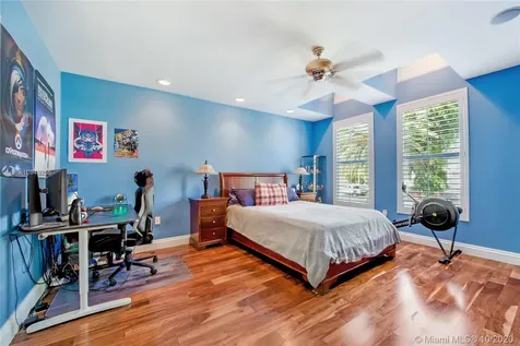 351 Los Pinos Place Coral Gables FL 33143