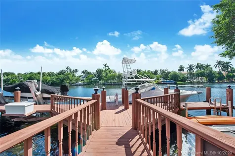 351 Los Pinos Place Coral Gables FL 33143
