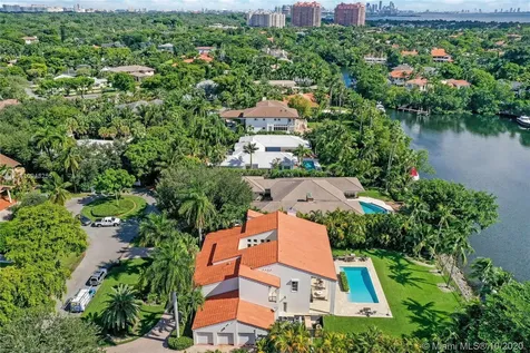 351 Los Pinos Place Coral Gables FL 33143