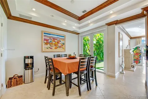 351 Los Pinos Place Coral Gables FL 33143