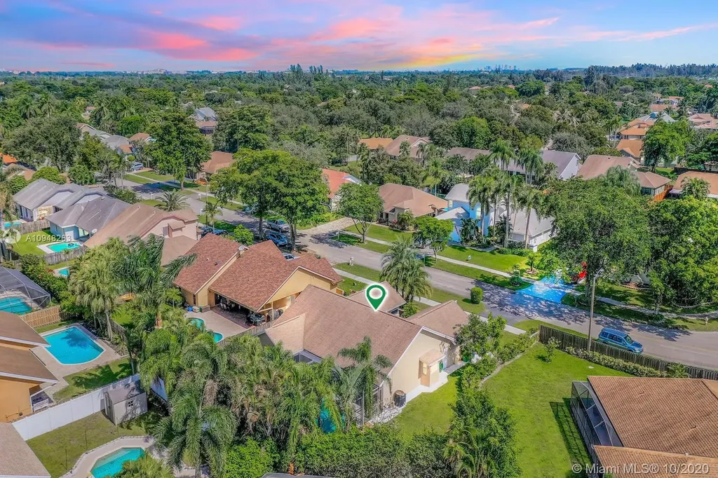 5641 SW 88th Terrace Cooper City FL 33328