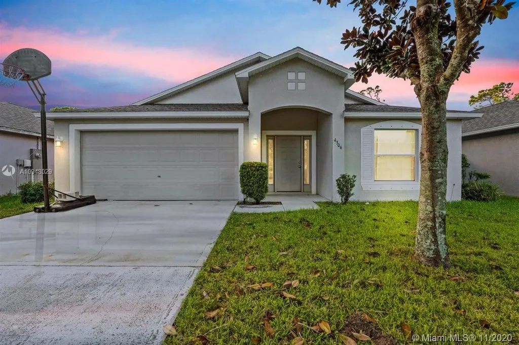 4304 Kenneth Court Titusville FL 32780