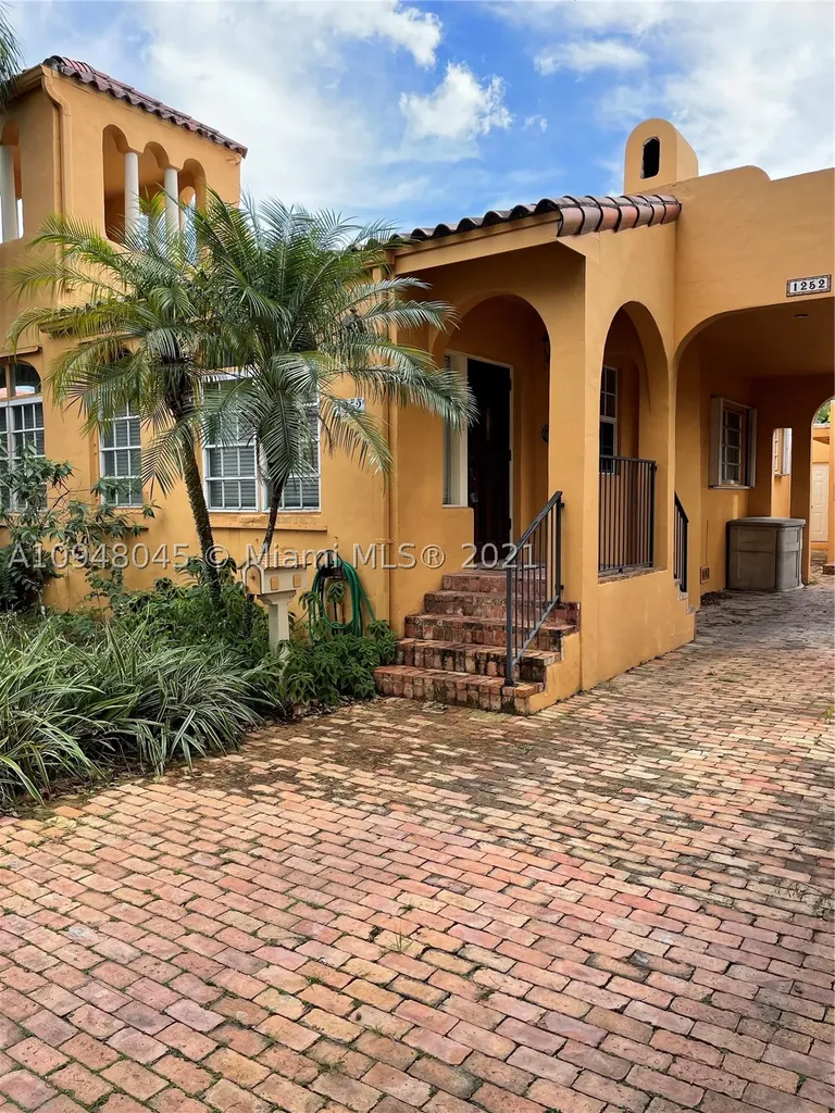 1252 Venetia Avenue Coral Gables FL 33134