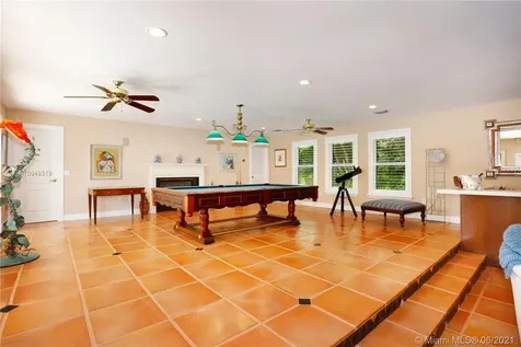 12100 SW 60 Court Pinecrest FL 33156