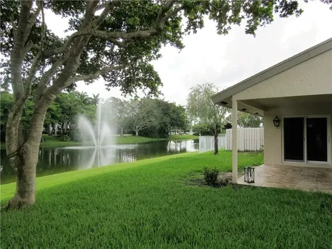 12100 SW 60 Court Pinecrest FL 33156
