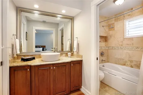 12100 SW 60 Court Pinecrest FL 33156