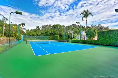 12100 SW 60 Court Pinecrest FL 33156