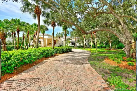 12100 SW 60 Court Pinecrest FL 33156