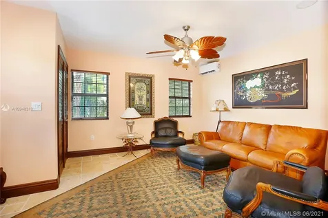 12100 SW 60 Court Pinecrest FL 33156