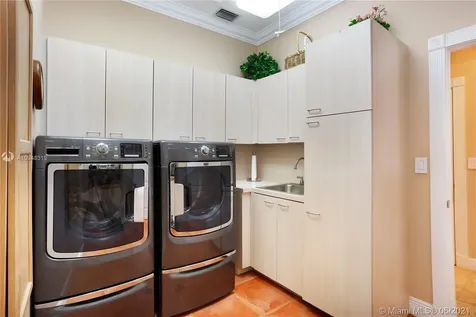 12100 SW 60 Court Pinecrest FL 33156