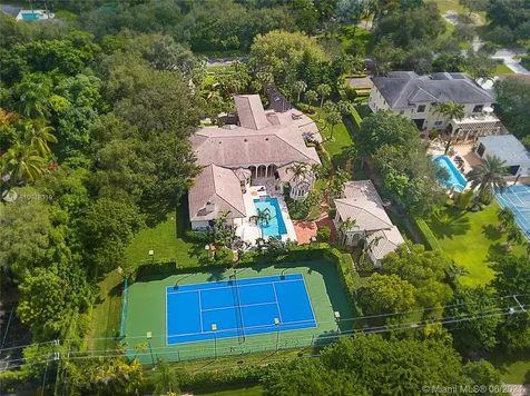 12100 SW 60 Court Pinecrest FL 33156