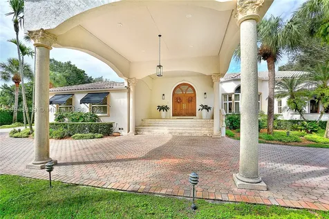 12100 SW 60 Court Pinecrest FL 33156