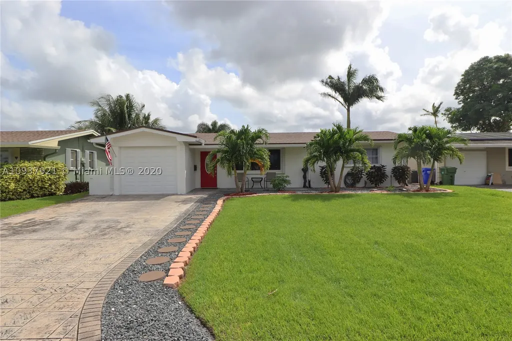 1421 NW 84th Terrace Pembroke Pines FL 33024