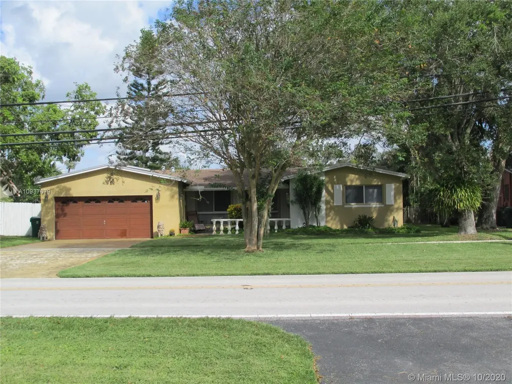 4918 SW 90th Avenue Cooper City FL 33328