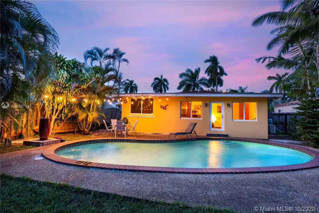 1344 Adams Street Hollywood FL 33019