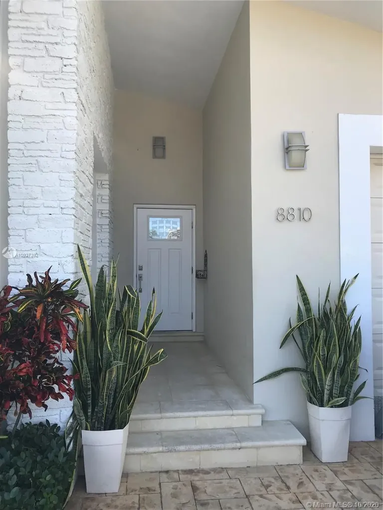 8810 Dickens Avenue Surfside FL 33154