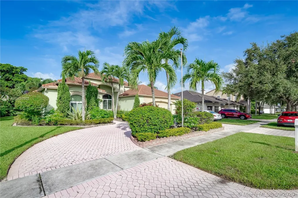 1551 SW 52nd Way Plantation FL 33317