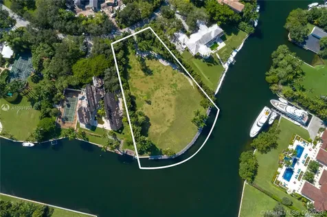 625 Leucadendra Drive Coral Gables FL 33156