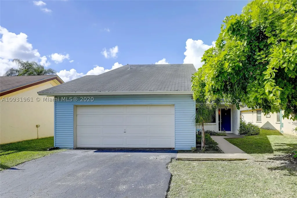 8260 SW 41st Street Davie FL 33328