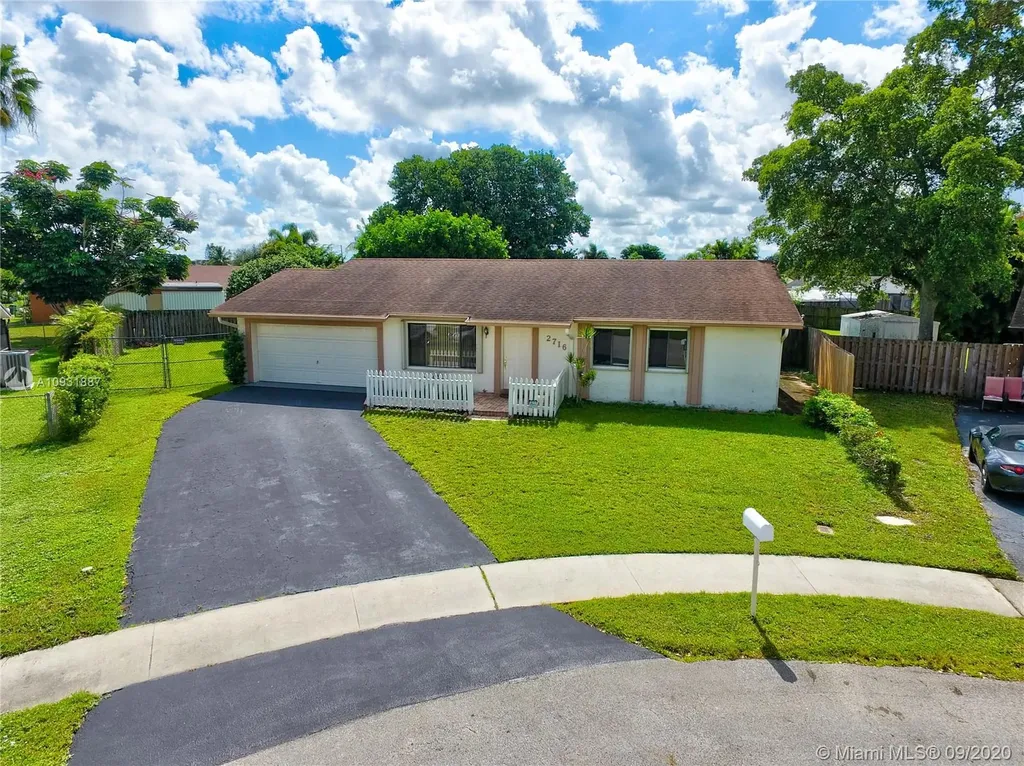 2716 NW 108th Terrace Sunrise FL 33322