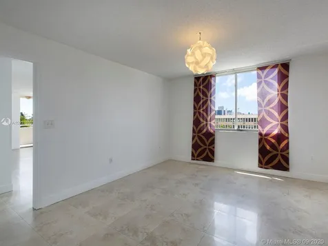 7601 Dickens Avenue Miami Beach FL 33141
