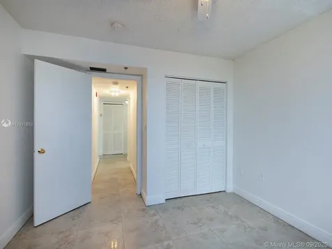 7601 Dickens Avenue Miami Beach FL 33141