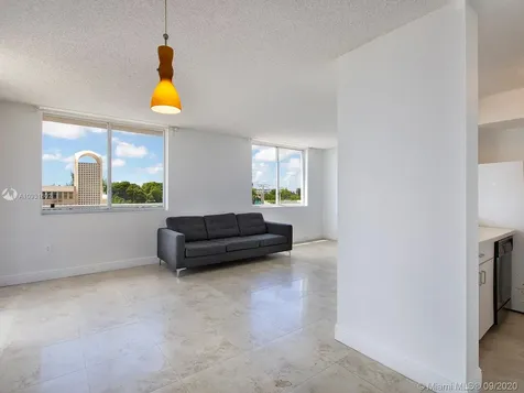 7601 Dickens Avenue Miami Beach FL 33141