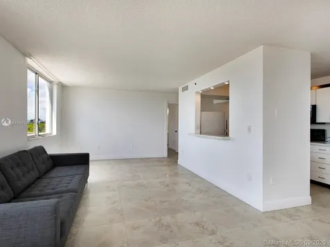 7601 Dickens Avenue Miami Beach FL 33141