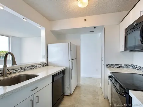 7601 Dickens Avenue Miami Beach FL 33141