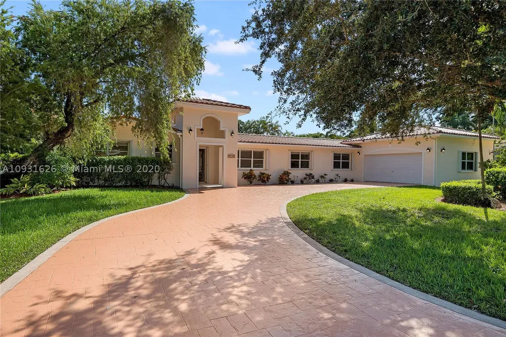 7230 SW 126th Street Pinecrest FL 33156