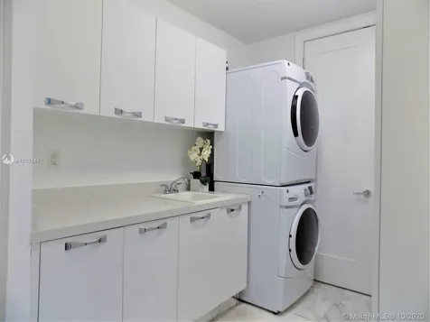 718 Valencia Avenue Coral Gables FL 33134