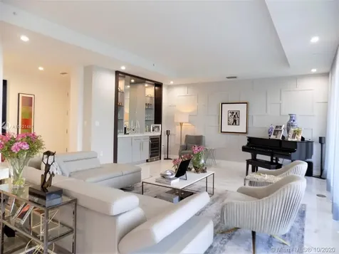 718 Valencia Avenue Coral Gables FL 33134