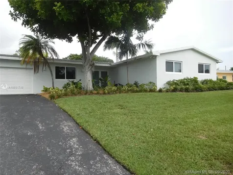 8721 SW 186th Street Cutler Bay FL 33157