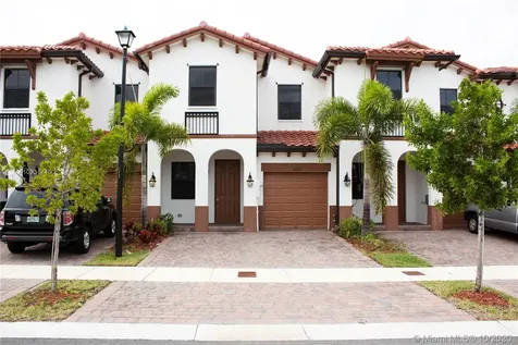 8828 NW 103rd Avenue Doral FL 33178