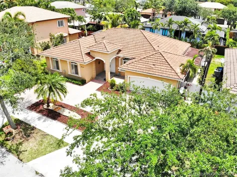 16343 NW 77th Path Miami Lakes FL 33016