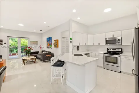 6528 SW 27th Street Miami FL 33155