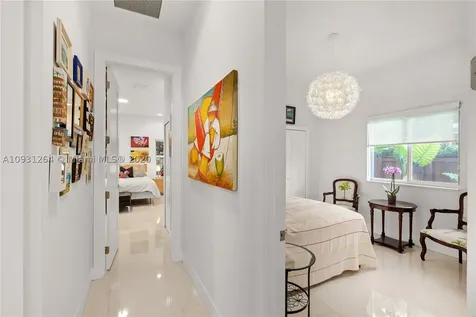 6528 SW 27th Street Miami FL 33155