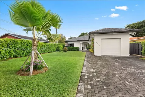 6528 SW 27th Street Miami FL 33155