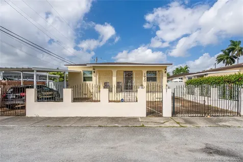 1920 NW 34th Avenue Miami FL 33125